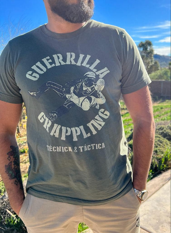 Presion & Diamantes Guerrilla Grappling Tee - Fighters Market