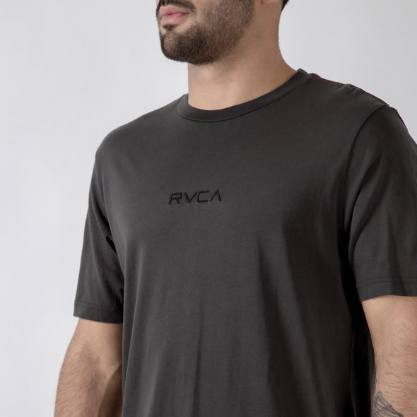 RVCA Small RVCA Embroidered T-Shirt - Fighters Market